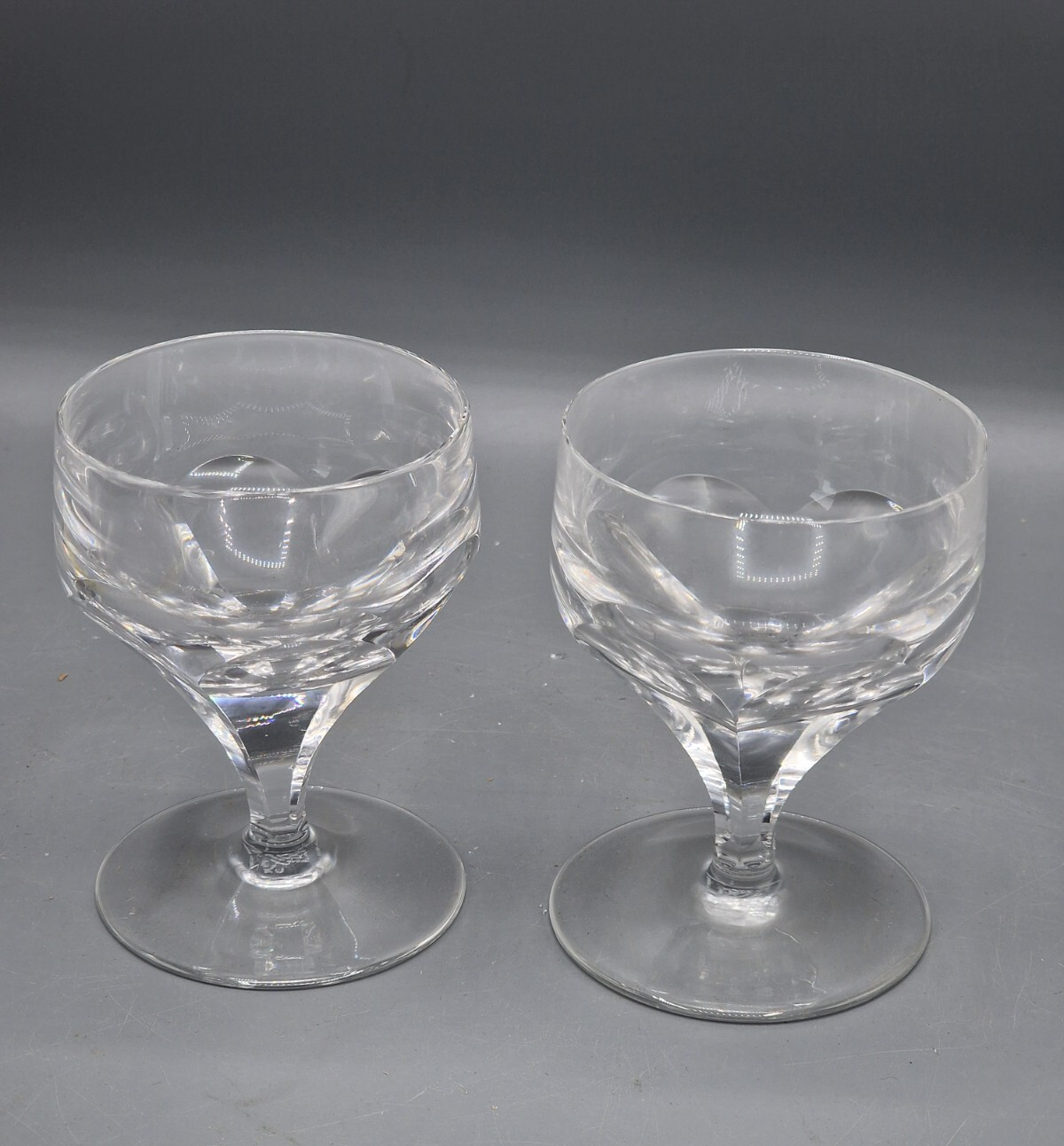 2x Antiquitäten Gläser, Weingläser